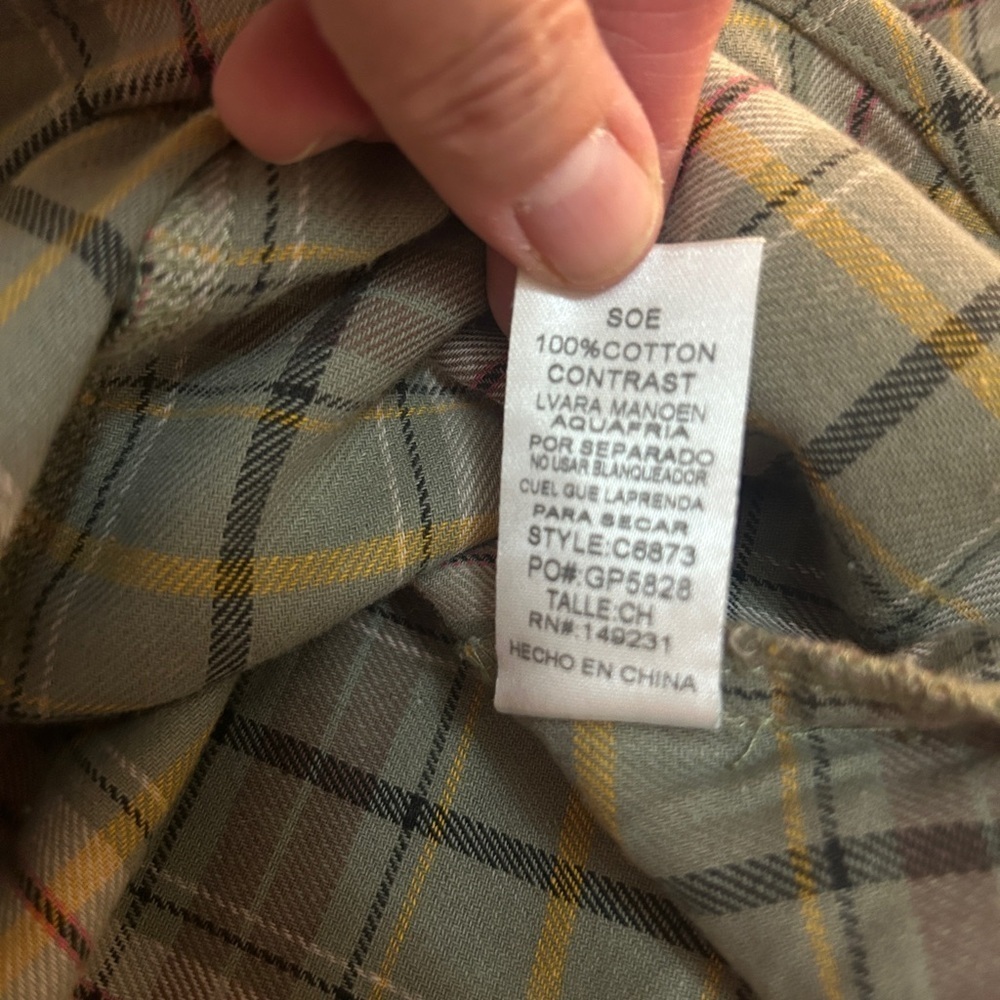 Beautiful Kori sage green plaid quarter zip flannel shirt, unisex size S/M Prep - Picture 8 of 11